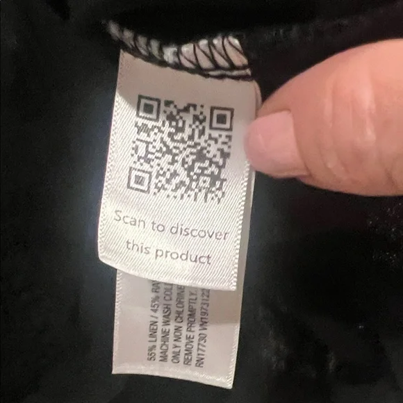 Universal Thread Black Short Sleeve Blouse - Picture 7 of 10